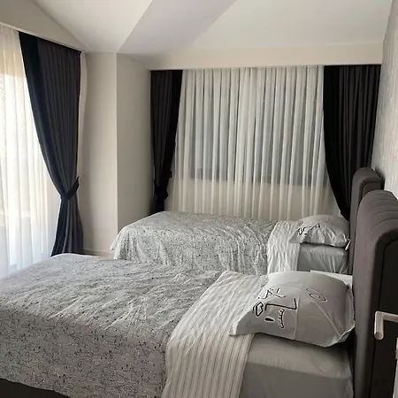 Luxury Penthouse With Amazing Sea View First Row * אלאניה