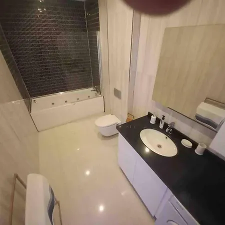 Luxury Penthouse With Amazing Sea View First Row 阿拉尼亚