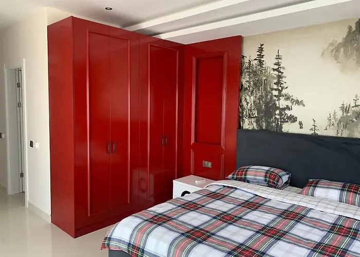 Luxury Penthouse With Amazing Sea View First Row