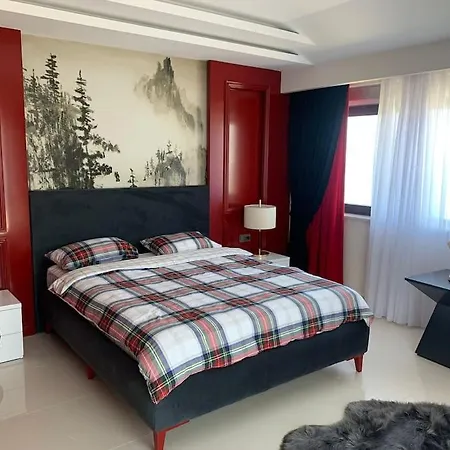 Luxury Penthouse With Amazing Sea View First Row Apartament